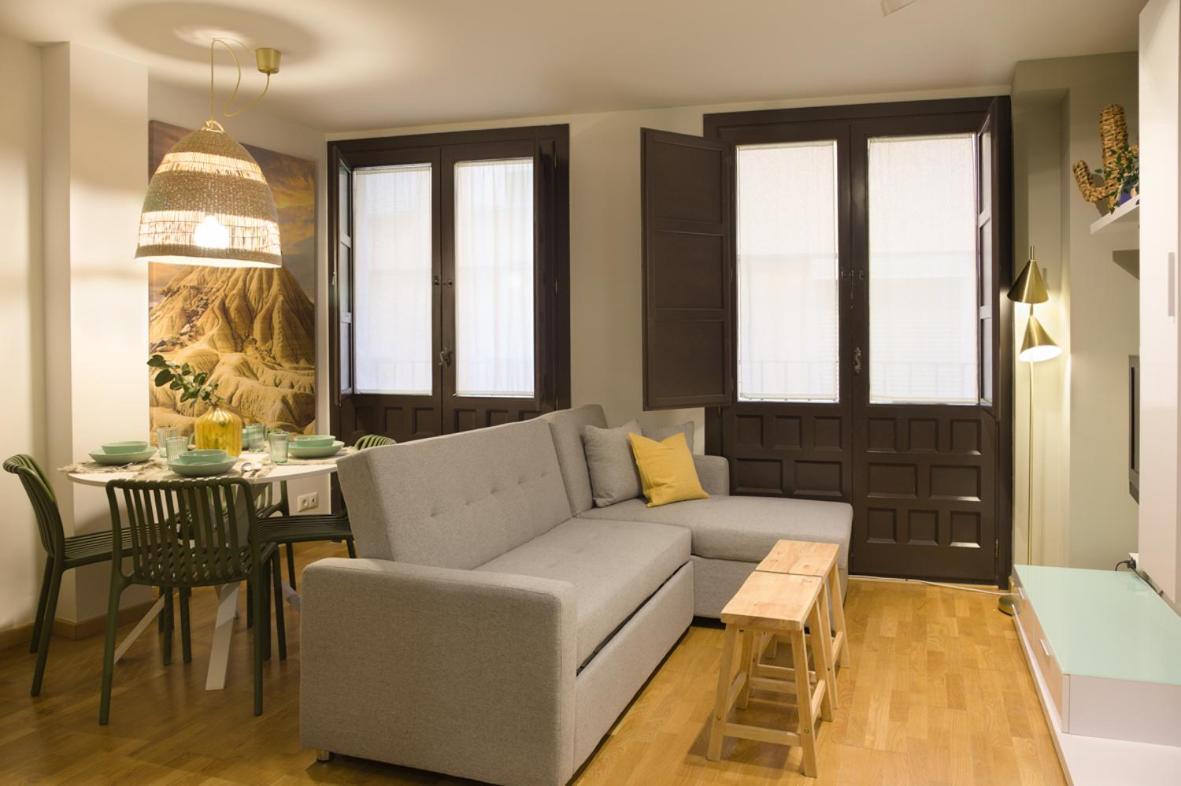 Palacio Descalzos Appartement Tudela